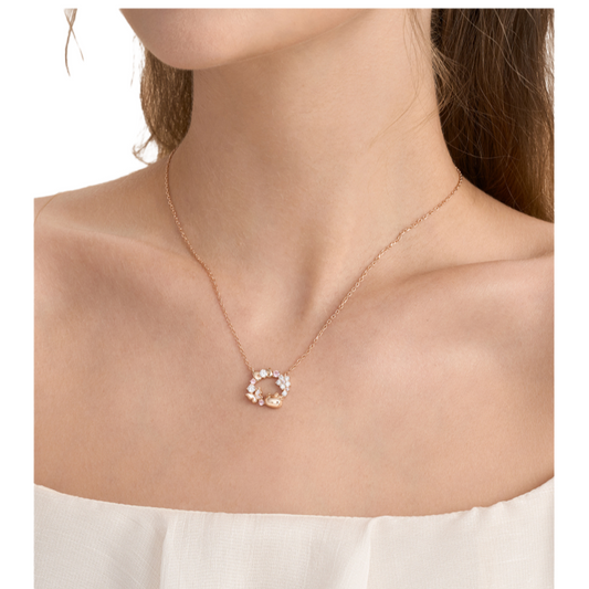 Hello Kitty Rose Gold Wreath Necklace